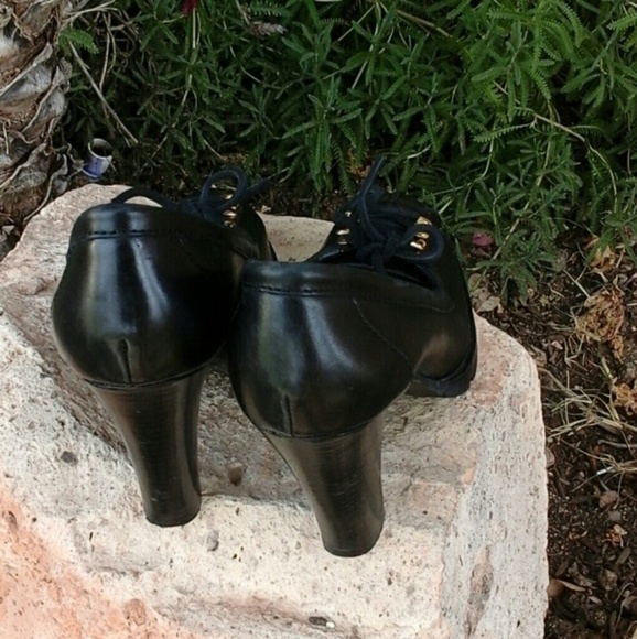 Michael Kors military heels - Picture 3 of 4